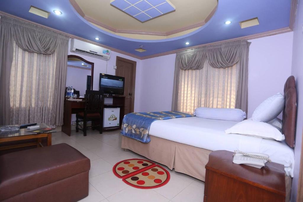 Deluxe Single Room